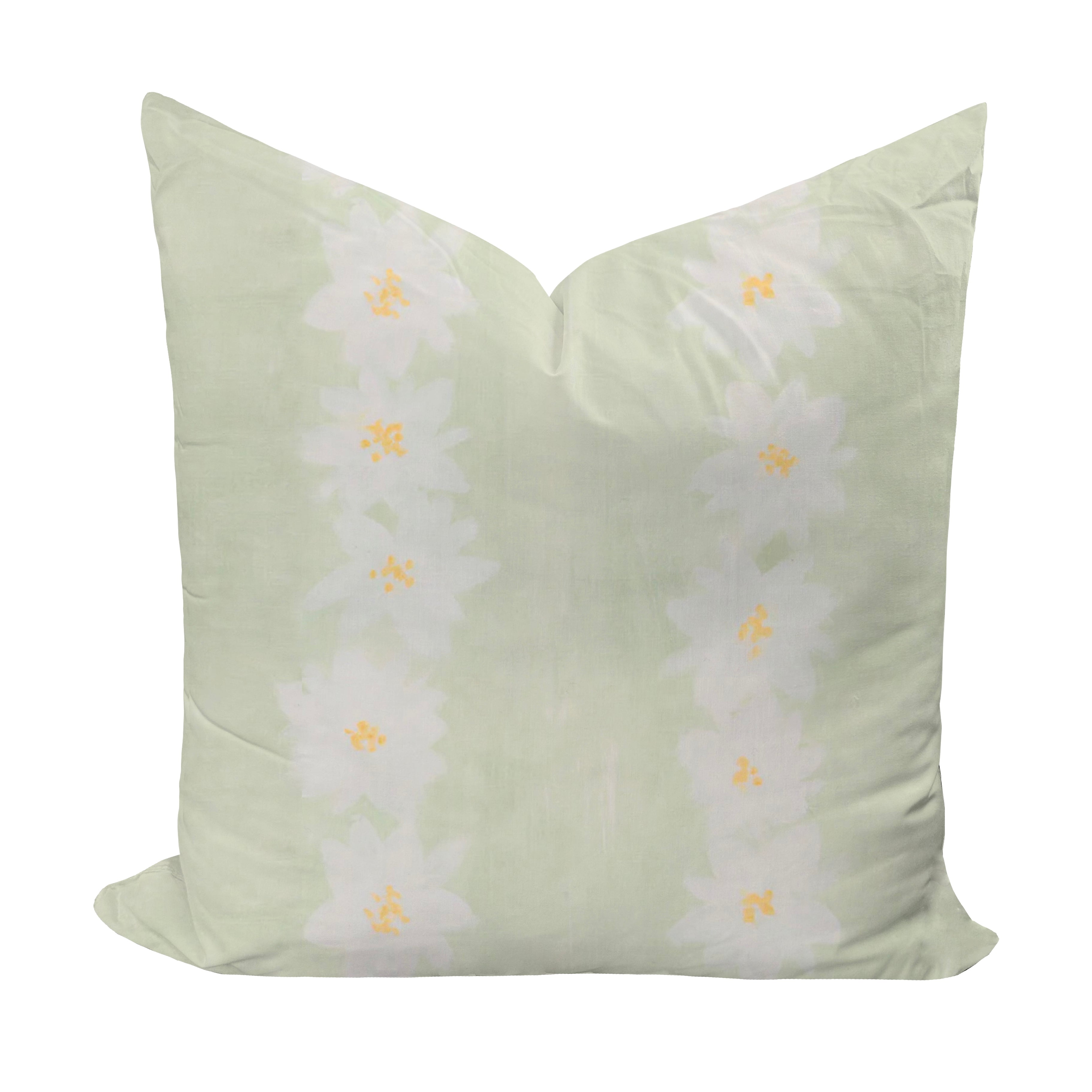 Daisy patterned throw pillow in green