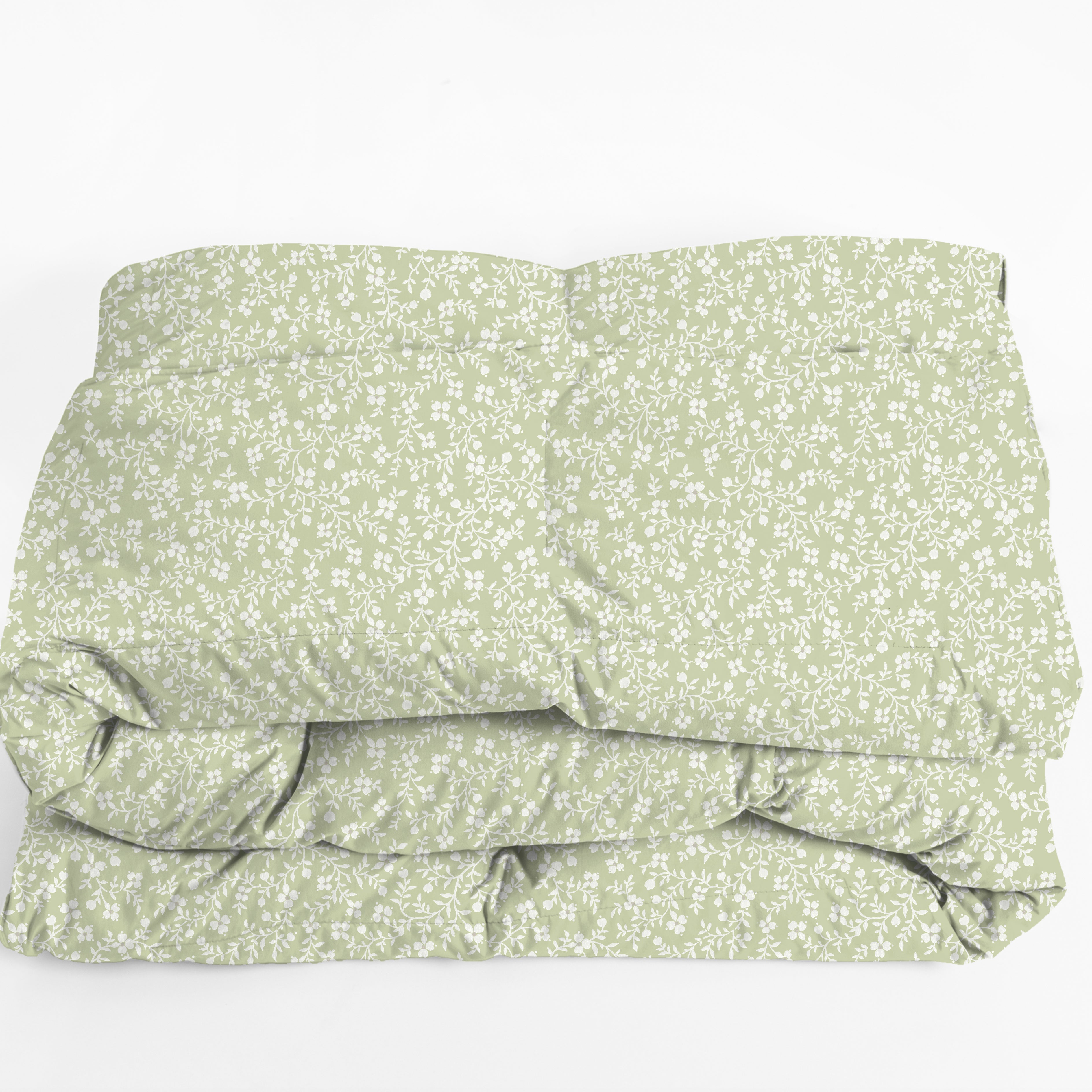 Floral patterned comforter in green