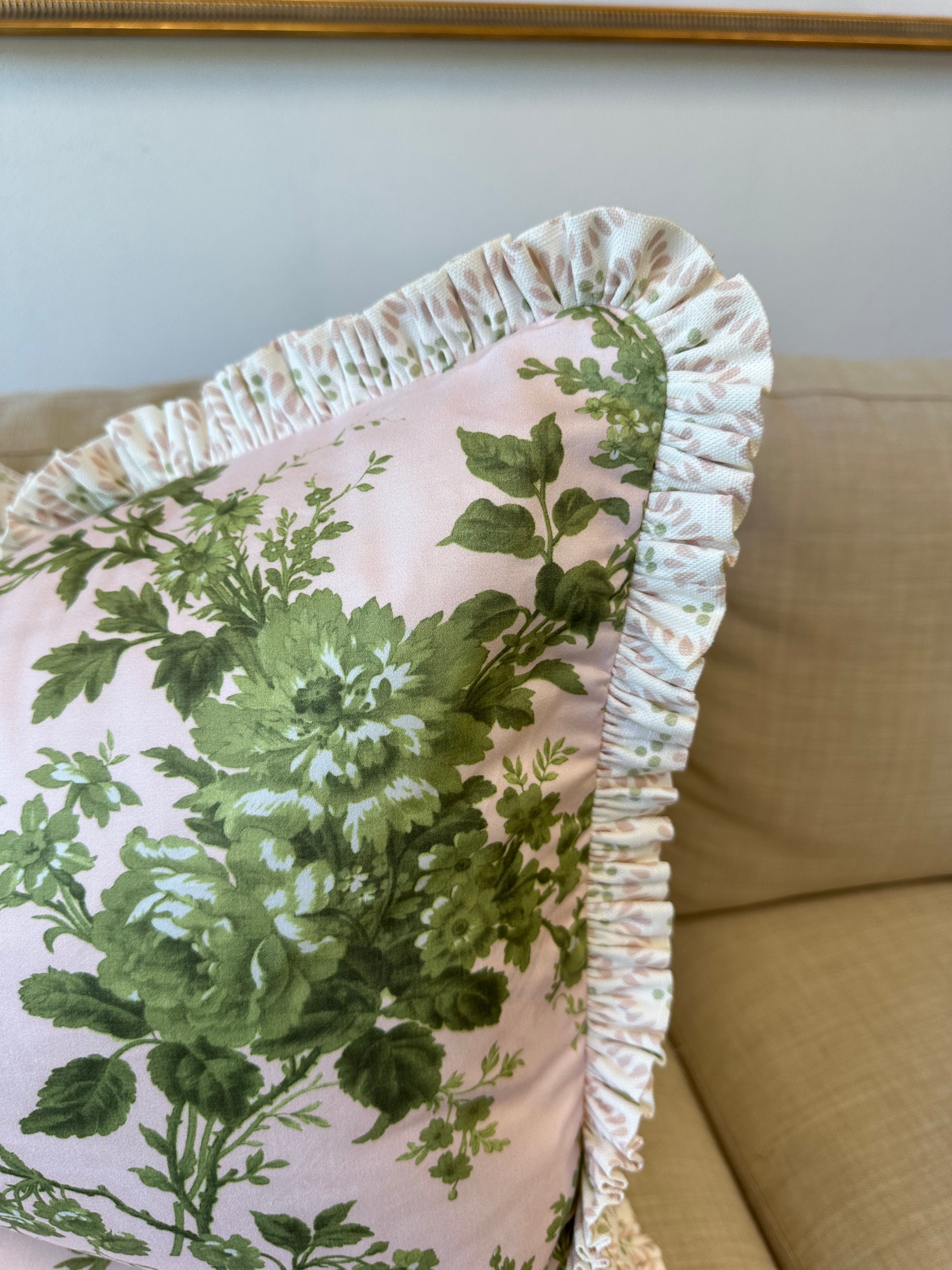 School of Soft Goods: Demystifying Pillow Finishes