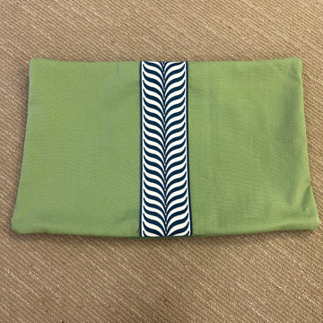 Green performance cotton lumbar w/ navy wave tape